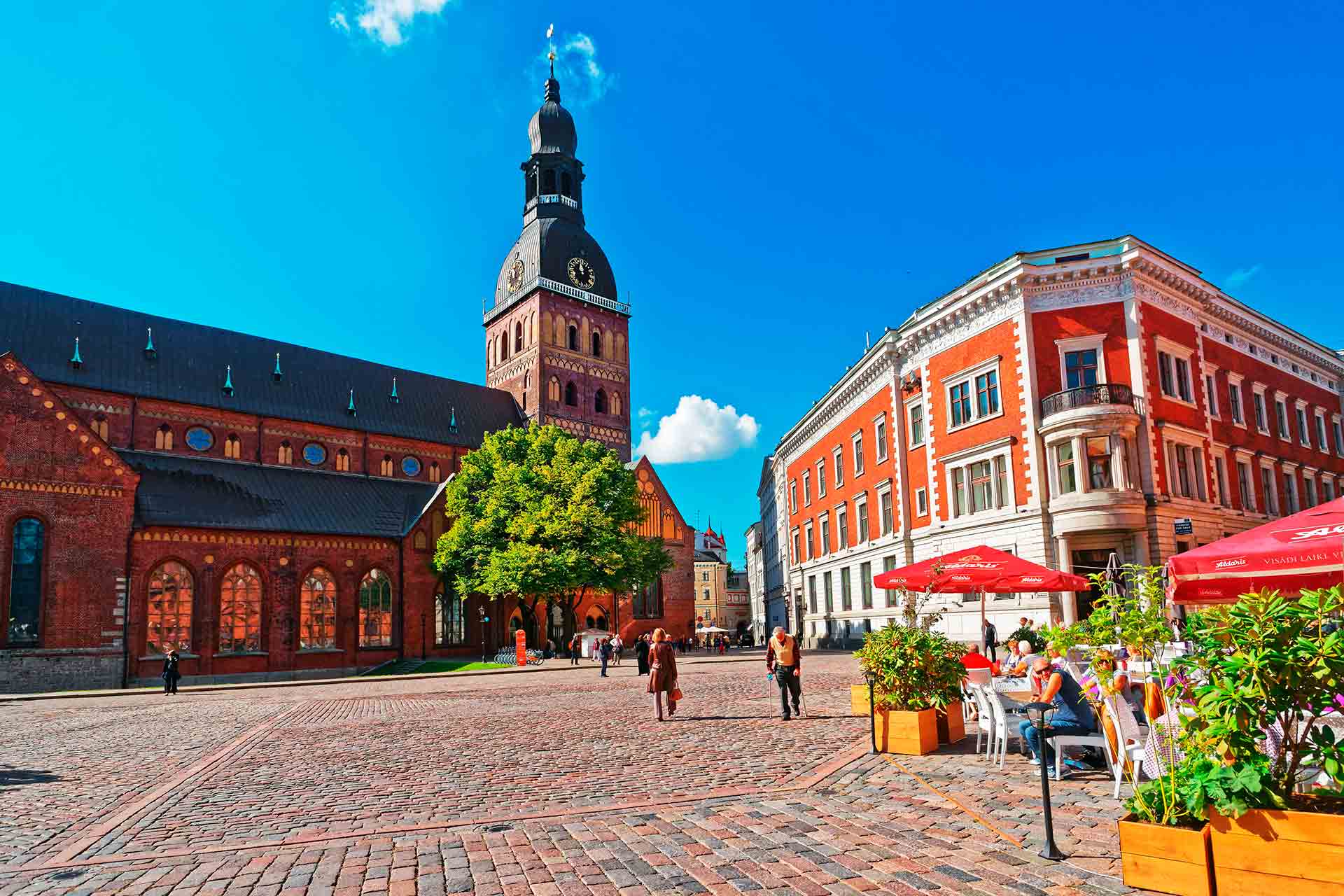 Посвідка на проживання в Латвії