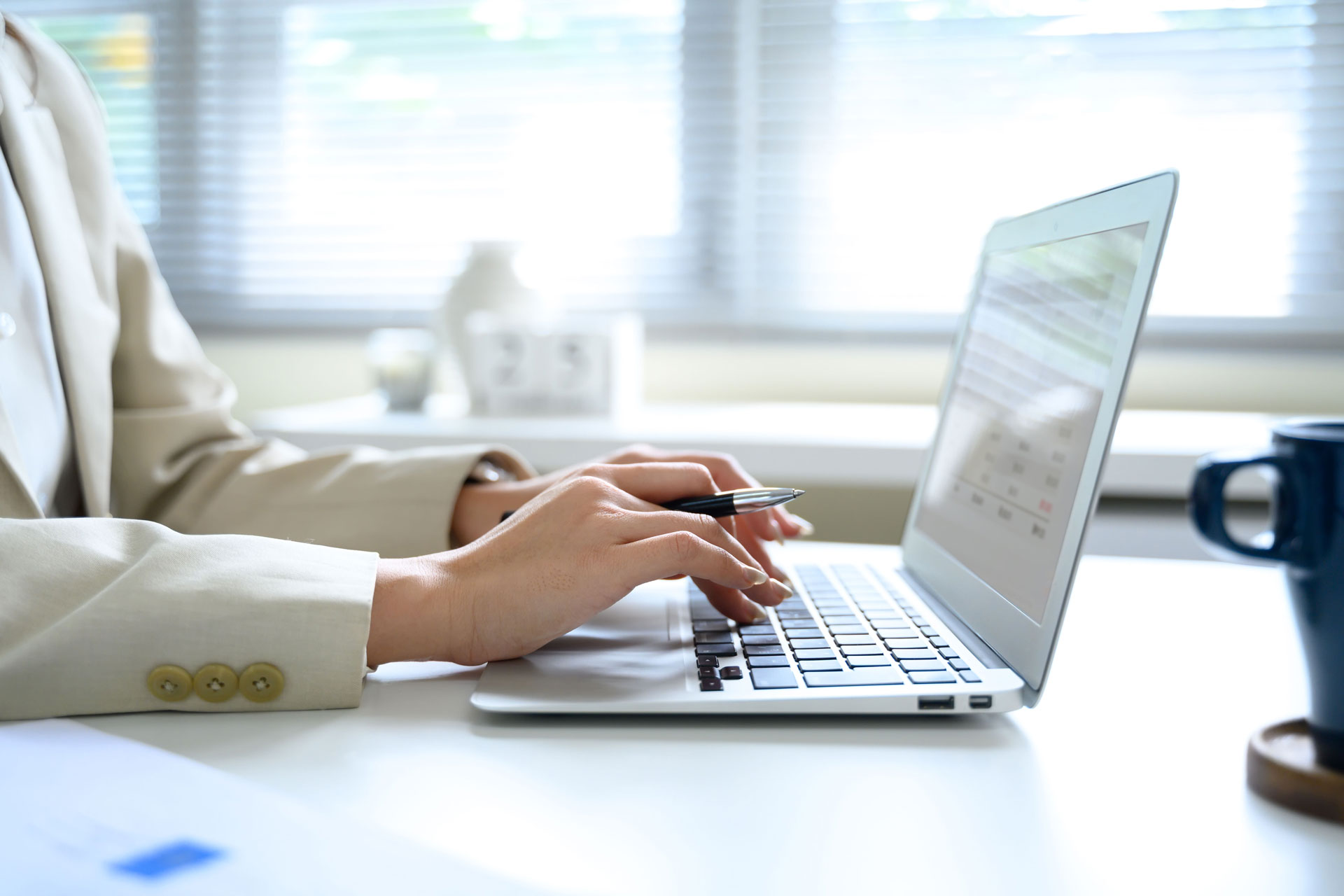 Жінка отримала дозвіл на проживання в Португалії через працевлаштування в країні